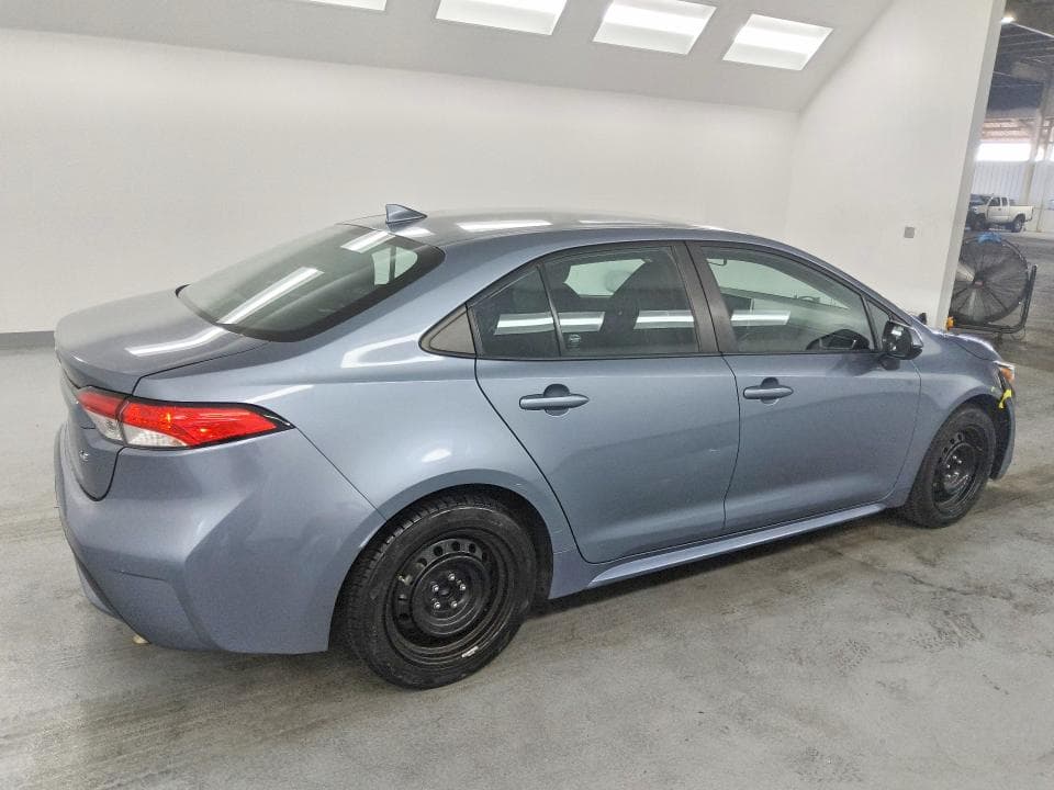 2021 TOYOTA COROLLA LE 3