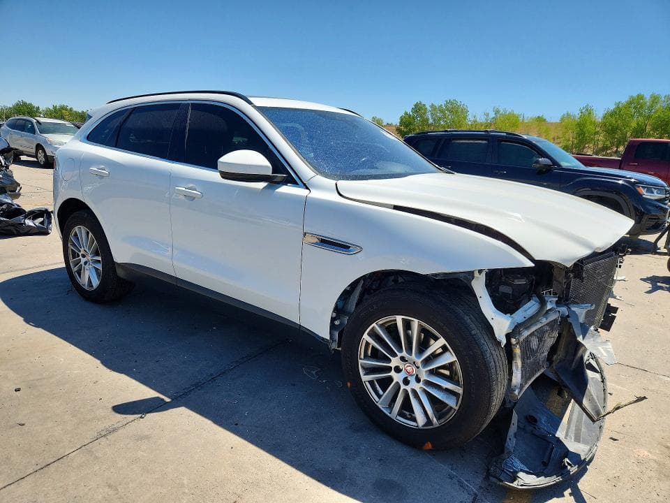 2017 JAGUAR F-PACE PRESTIGE 4