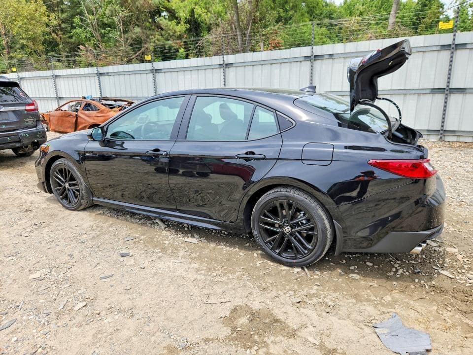 2026 TOYOTA CAMRY SE 2