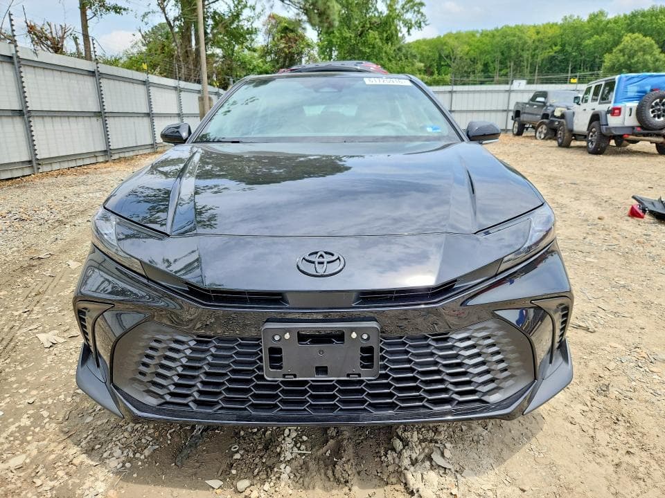 2026 TOYOTA CAMRY SE 5