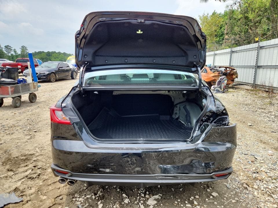 2026 TOYOTA CAMRY SE 6