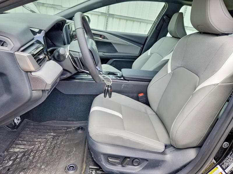 2026 TOYOTA CAMRY SE 7