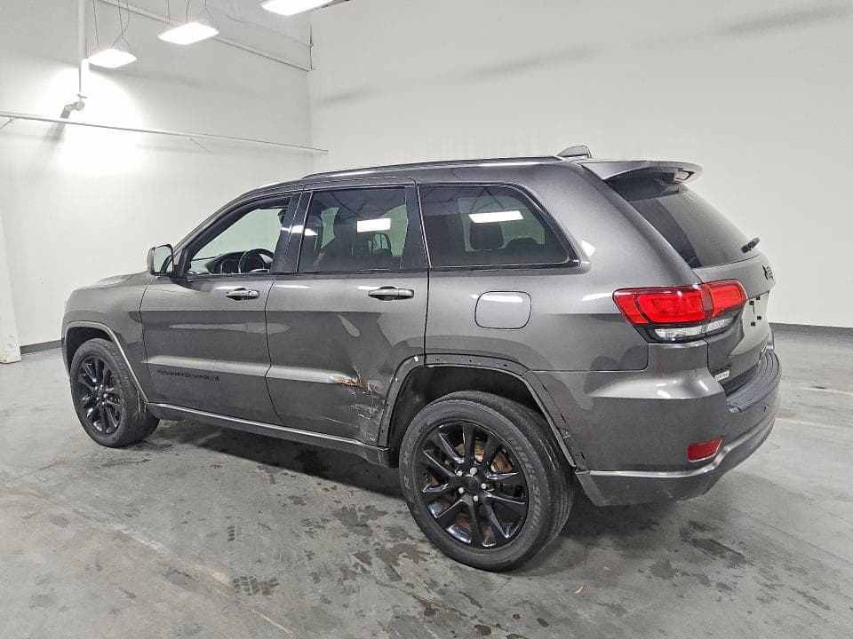 2019 JEEP GRAND CHEROKEE LAREDO 2