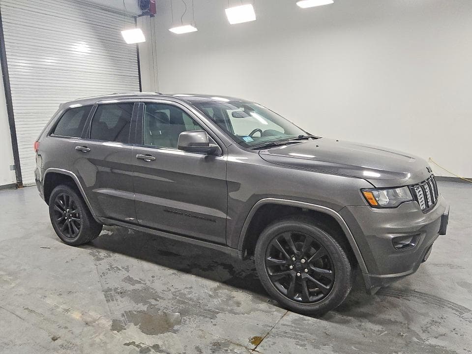 2019 JEEP GRAND CHEROKEE LAREDO 4