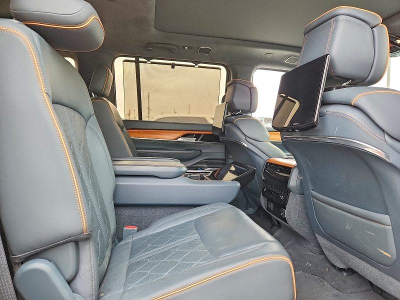 2022 JEEP GRAND WAGONEER SERIES III 11