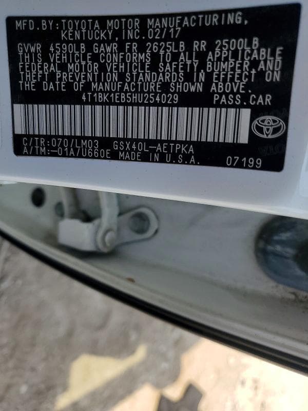 2017 TOYOTA AVALON LIMITED 12