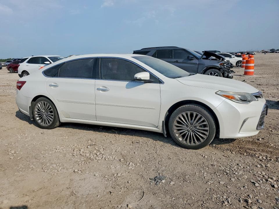 2017 TOYOTA AVALON LIMITED 4