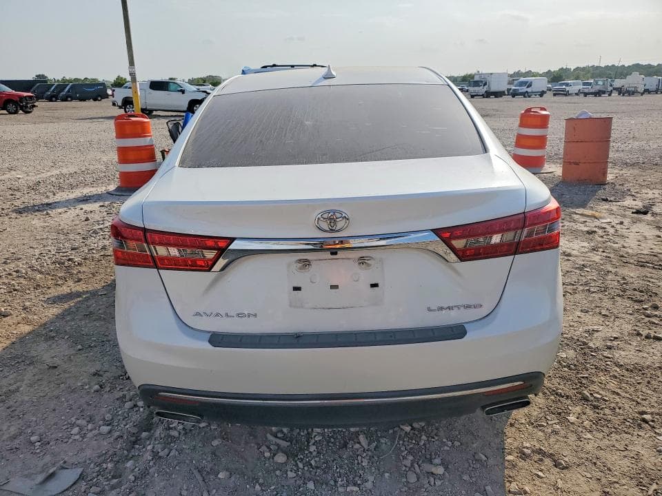 2017 TOYOTA AVALON LIMITED 6