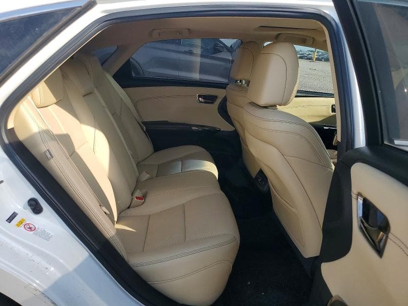 2017 TOYOTA AVALON LIMITED 10