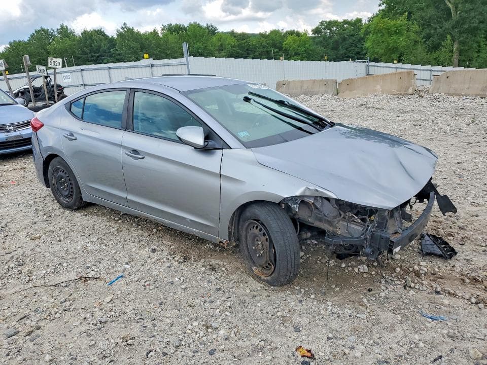 2017 HYUNDAI ELANTRA SE 4