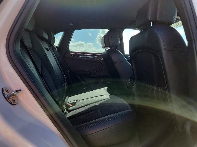 2018 PORSCHE MACAN S 11