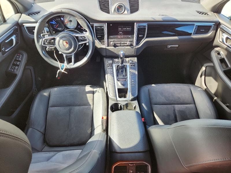 2018 PORSCHE MACAN S 8
