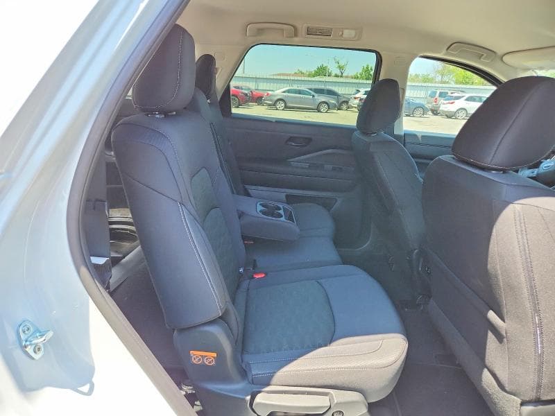 2026 NISSAN PATHFINDER SV 11