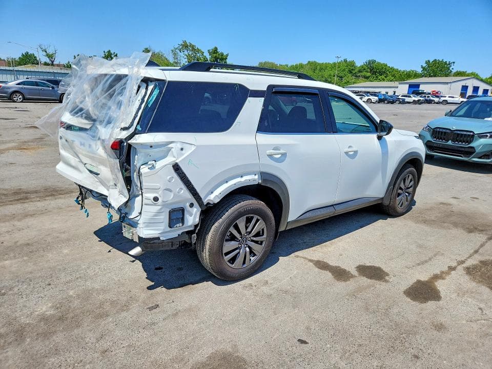 2026 NISSAN PATHFINDER SV 3