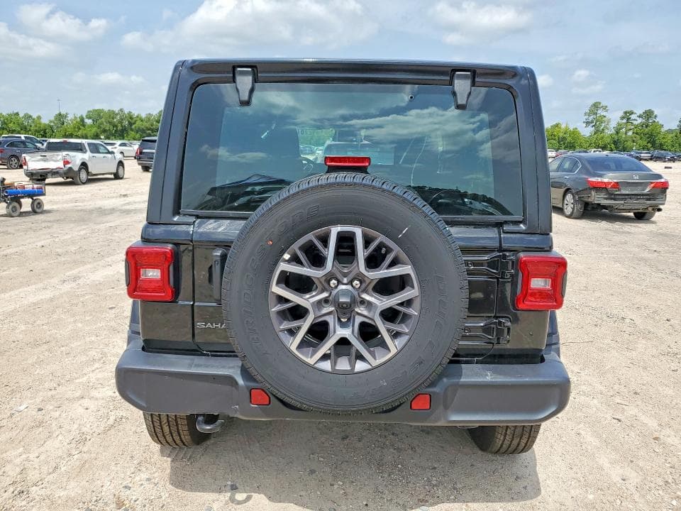 2026 JEEP WRANGLER SAHARA SAHARA 6