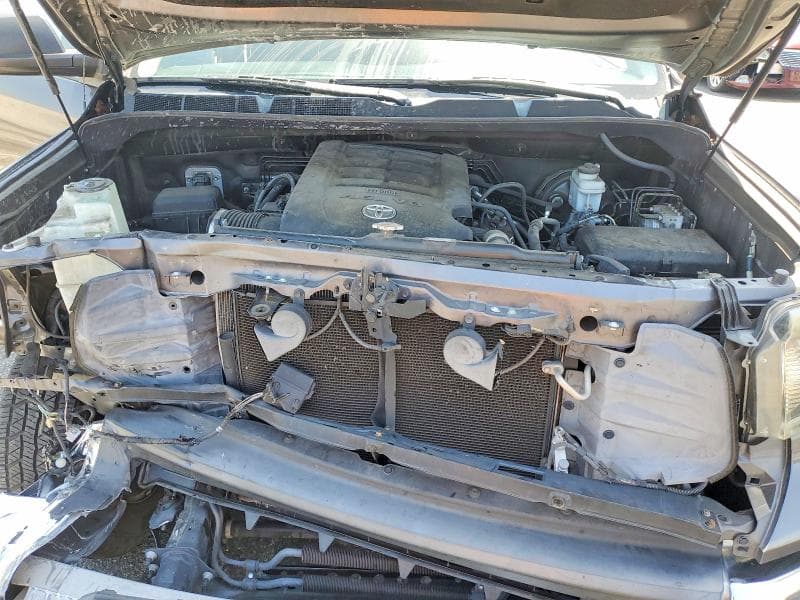 2019 TOYOTA TUNDRA SR5 11