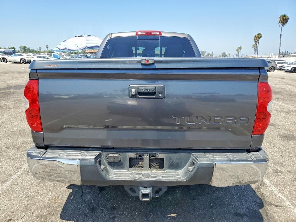 2019 TOYOTA TUNDRA SR5 6
