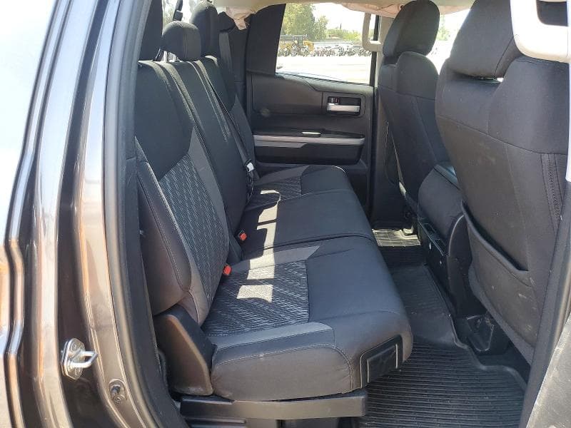 2019 TOYOTA TUNDRA SR5 10