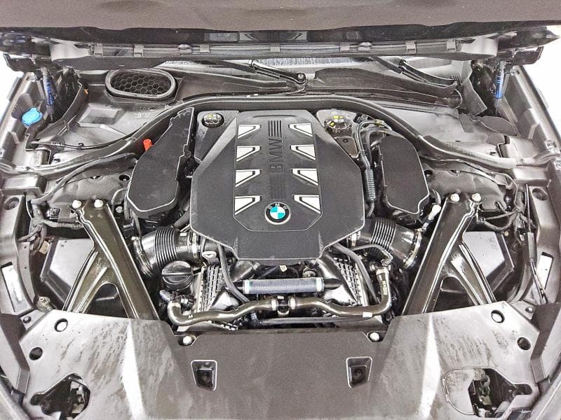 2023 BMW 760 XI 11