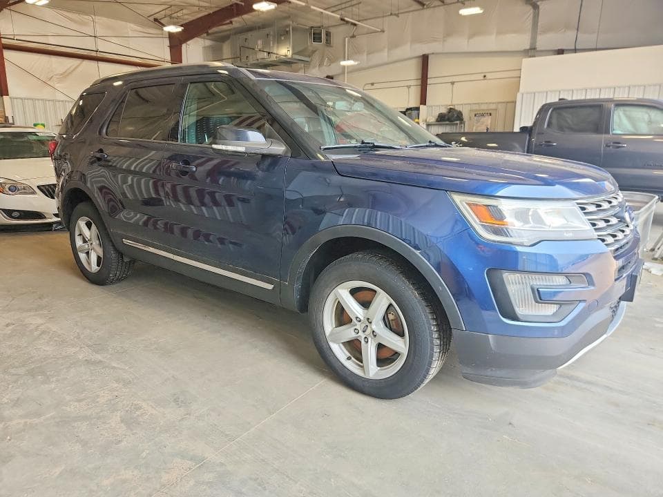2017 FORD EXPLORER XLT 4