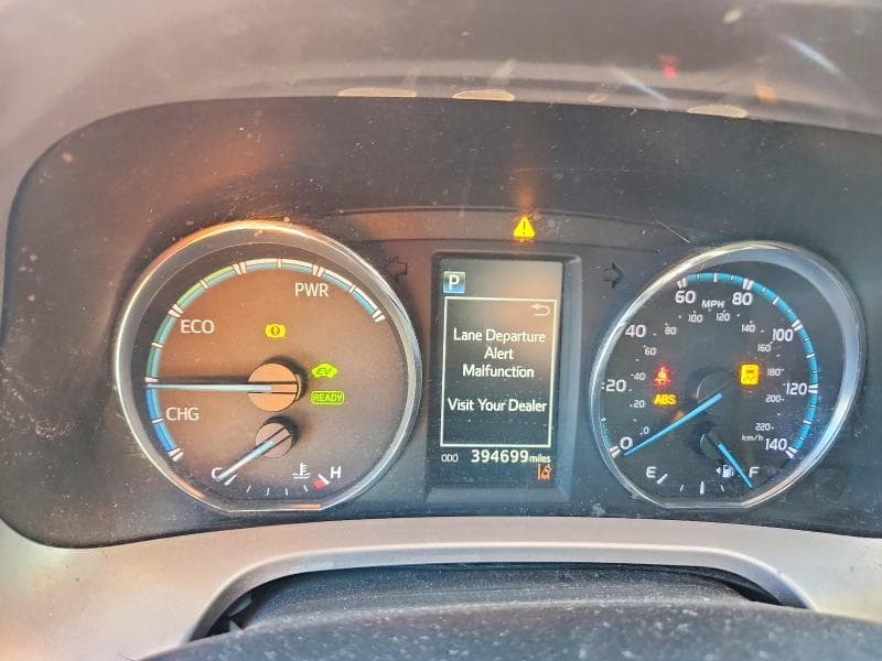 2017 TOYOTA RAV4 HYBRID LE PLUS 9