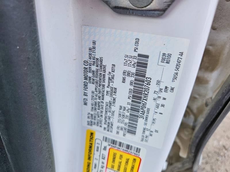 2017 FORD FUSION SE 12