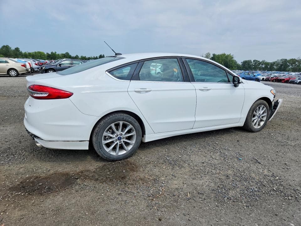 2017 FORD FUSION SE 3