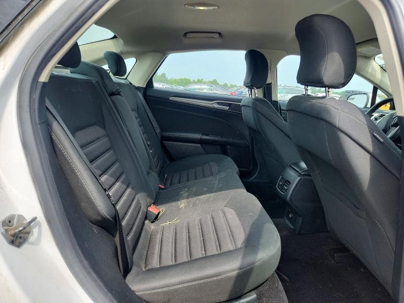 2017 FORD FUSION SE 10