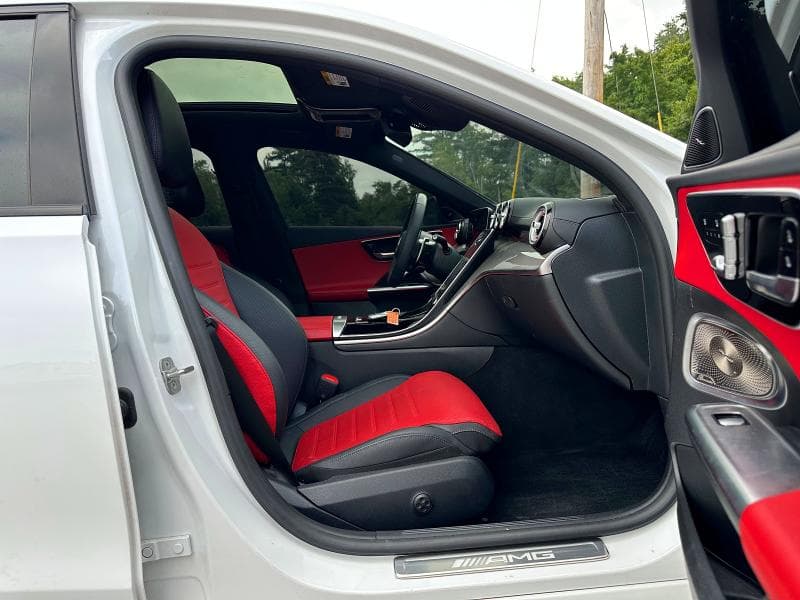2025 MERCEDES-BENZ C 43 AMG 8