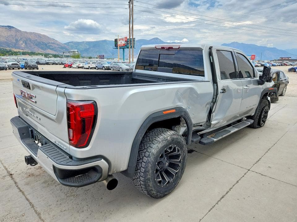 2020 GMC SIERRA K2500 DENALI 3