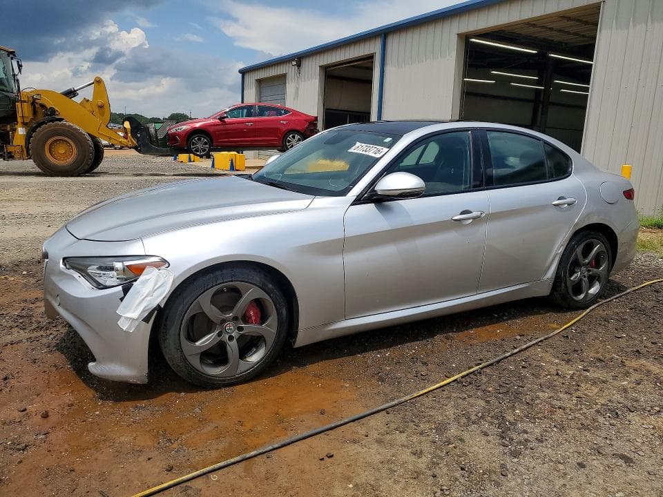 2017 ALFA ROMEO GIULIA - 1