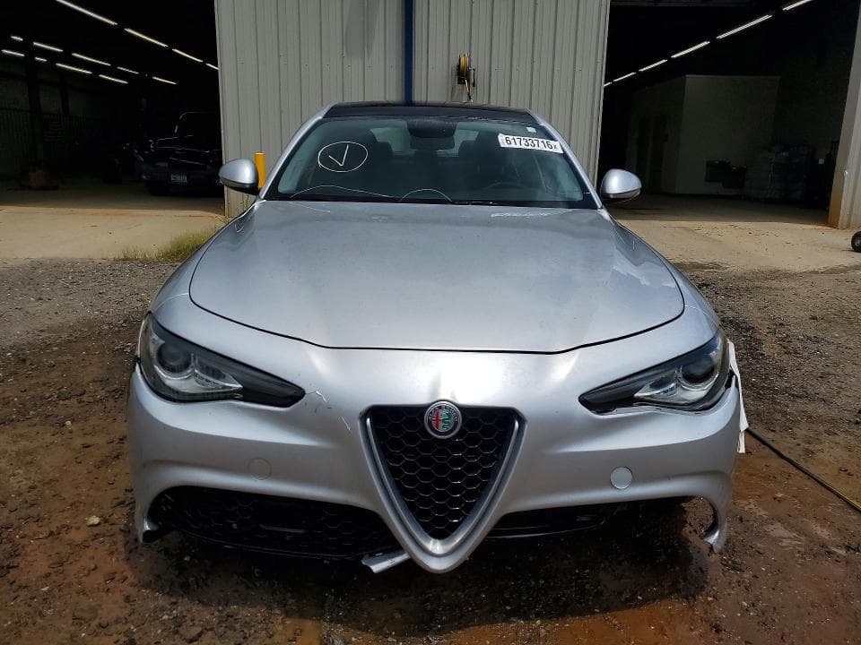 2017 ALFA ROMEO GIULIA 5