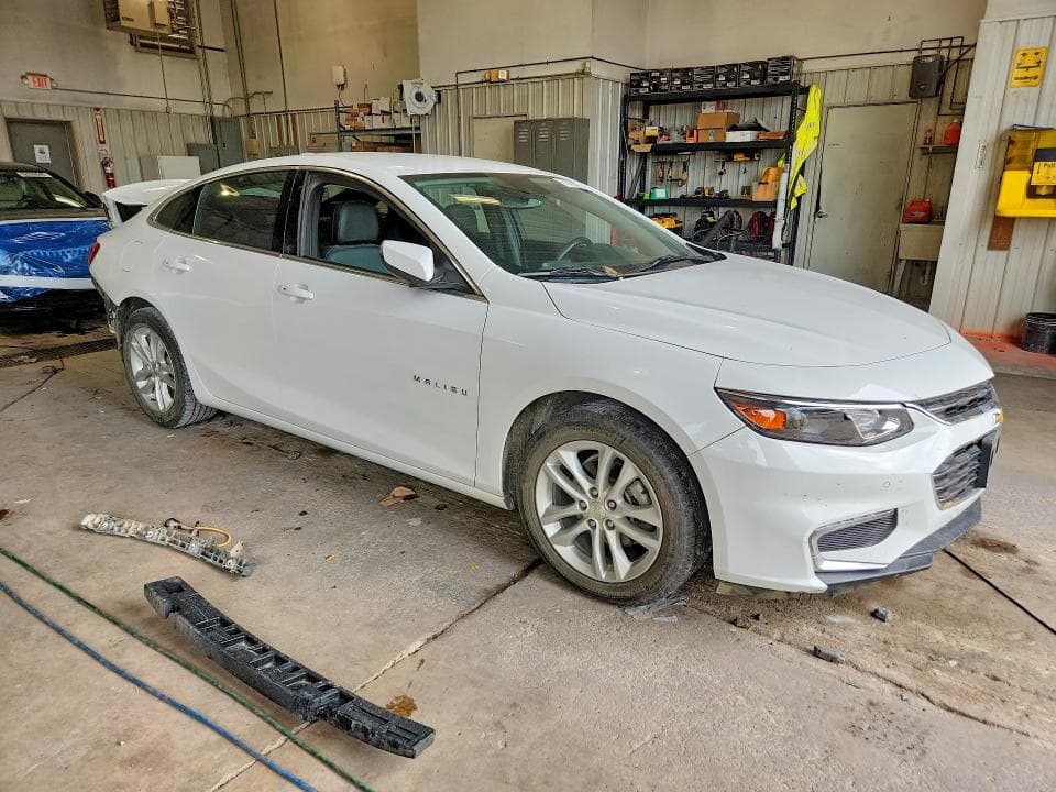 2017 CHEVROLET MALIBU LT 4