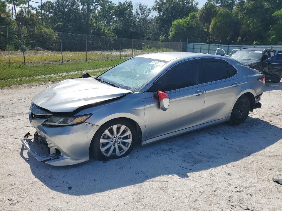 2020 TOYOTA CAMRY LE - 1