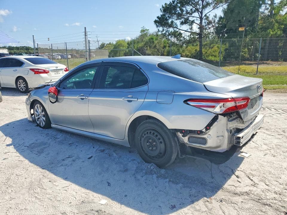 2020 TOYOTA CAMRY LE 2