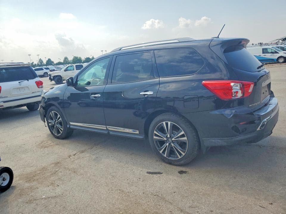 2017 NISSAN PATHFINDER PLATINUM PLATINUM 2