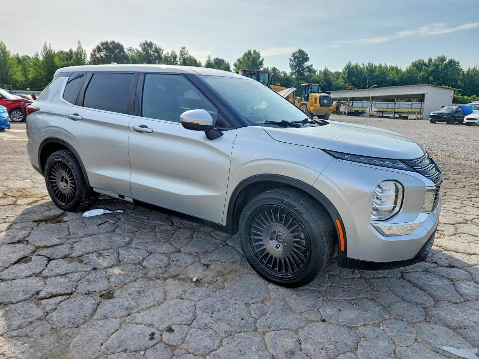 2022 MITSUBISHI OUTLANDER ES 4