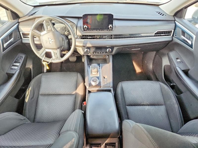 2022 MITSUBISHI OUTLANDER ES 8