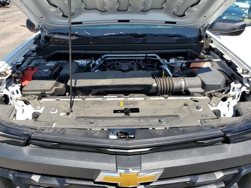 2024 CHEVROLET COLORADO 11