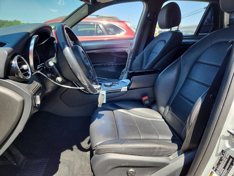 2019 MERCEDES-BENZ GLC 350E 7