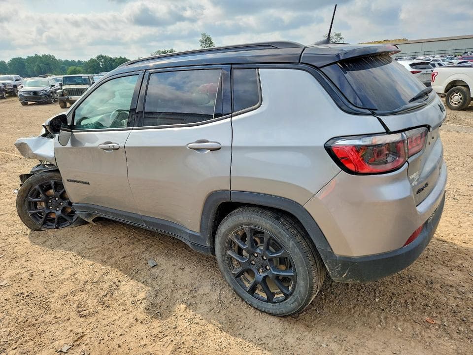 2022 JEEP COMPASS LATITUDE 2