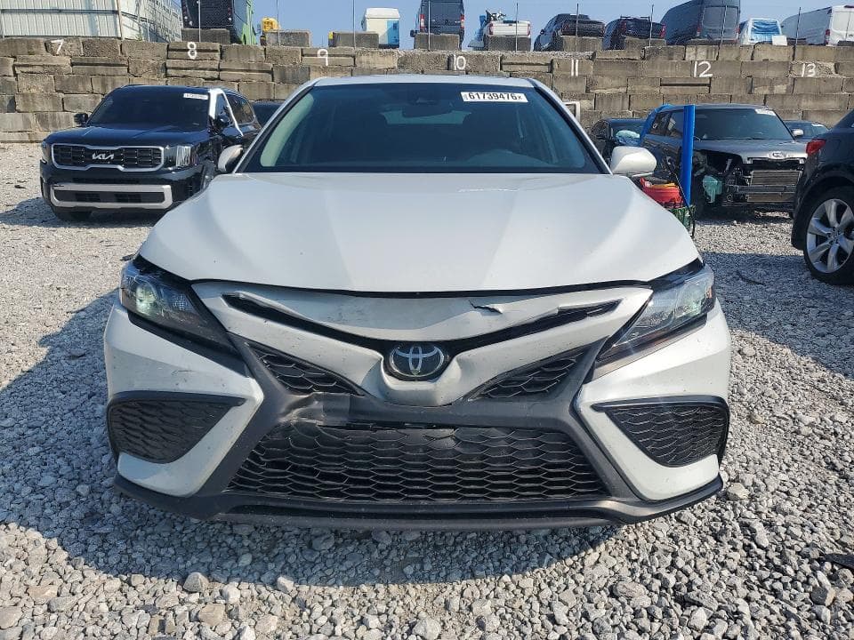 2024 TOYOTA CAMRY SE SE 5