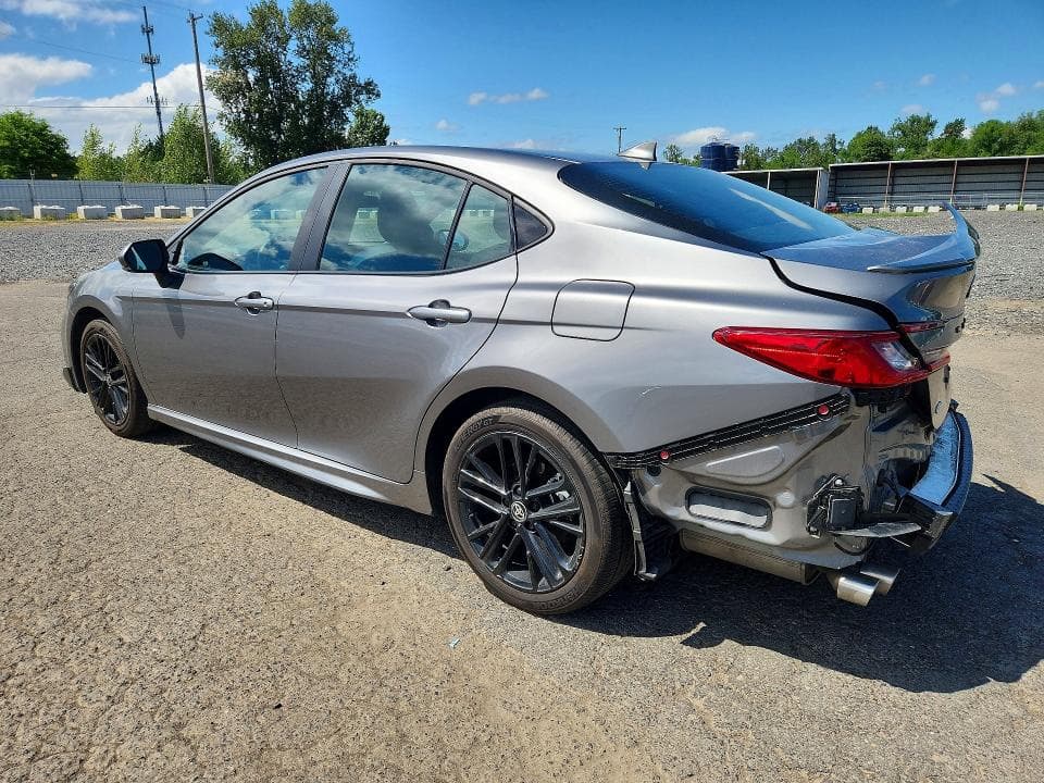 2026 TOYOTA CAMRY SE 2