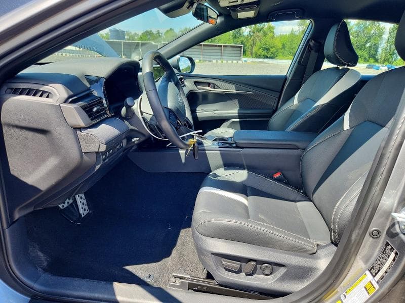 2026 TOYOTA CAMRY SE 7