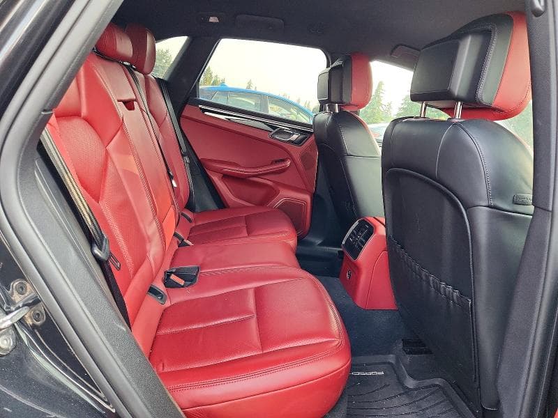 2023 PORSCHE MACAN BASE 11