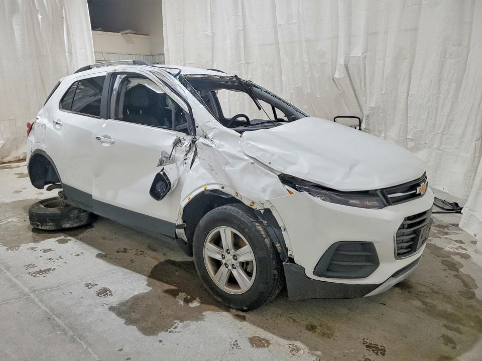 2019 CHEVROLET TRAX 1LT 4