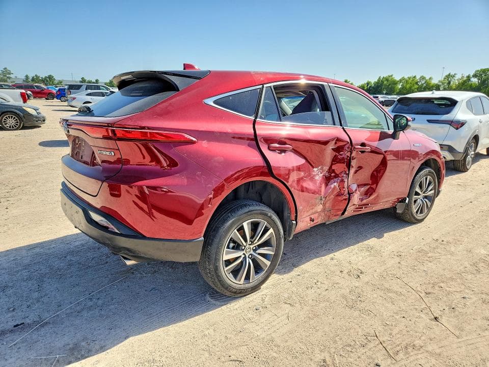 2021 TOYOTA VENZA LE 3