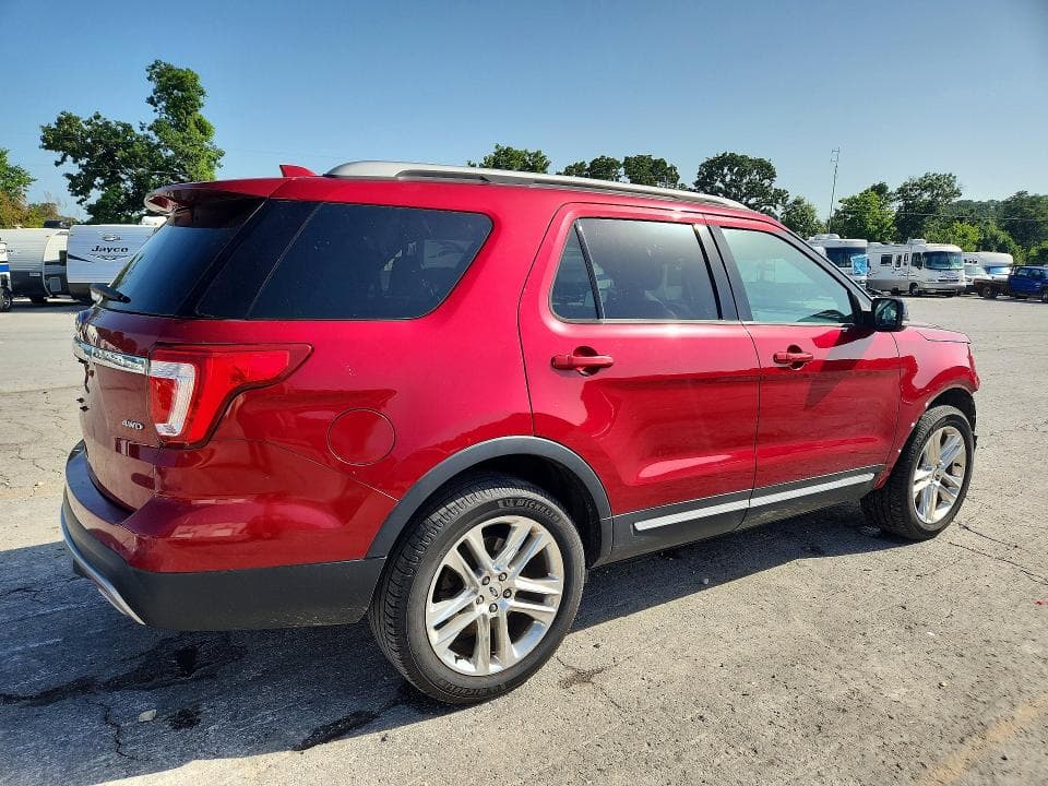 2017 FORD EXPLORER XLT 3