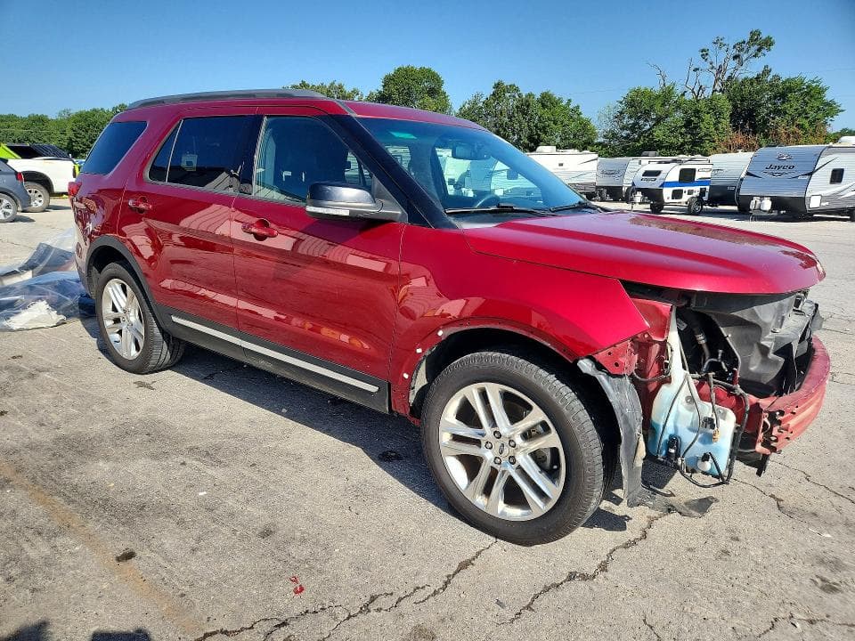2017 FORD EXPLORER XLT 4