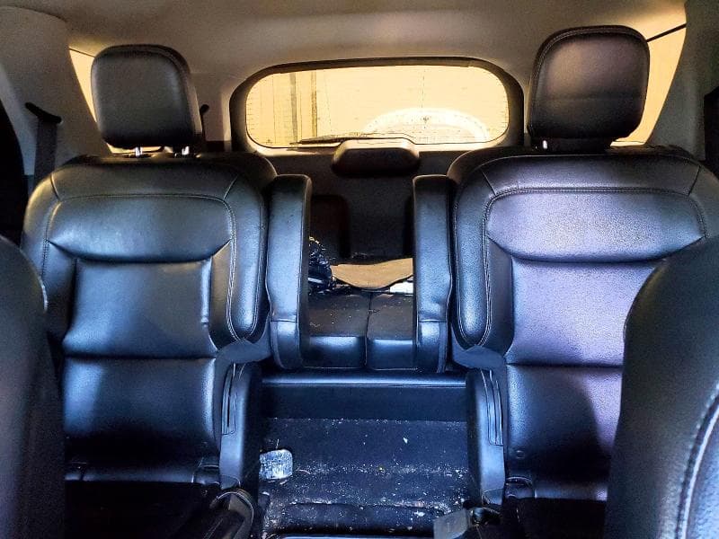 2020 FORD EXPLORER XLT 10